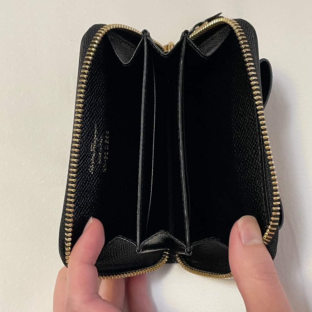 Ferragamo | Vara Leather Coin Purse - Picture 6 of 14
